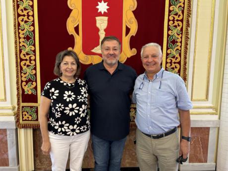 Dolz recibe a los nuevos presidentes provincial y local de Cruz Roja Cuenca