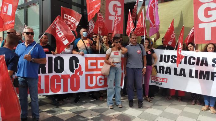 La advertencia de CCOO y UGT se hace oír ante CEOE CEPYME Cuenca : O los salarios suben o habrá conflicto en cada centro de trabajo