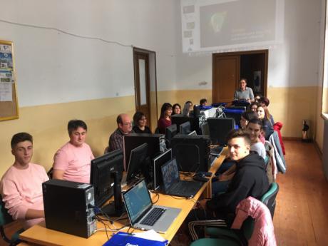 Cerca de veinte alumnos participan en Belmonte en un curso de redes sociales en el sector de la hostelería y el turismo