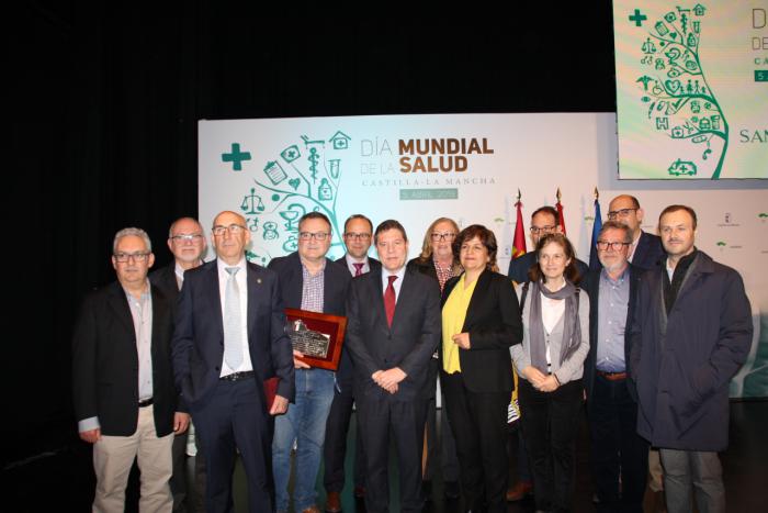 Los profesionales la Zona de Salud de Talayuelas y el doctor Vicente Herranz de Mota del Cuervo, galardonados en el Día de la Salud