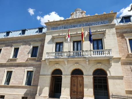 La Diputación aporta 55.000 euros para que 17 municipios y mancomunidades puedan mantener los Agentes de Empleo