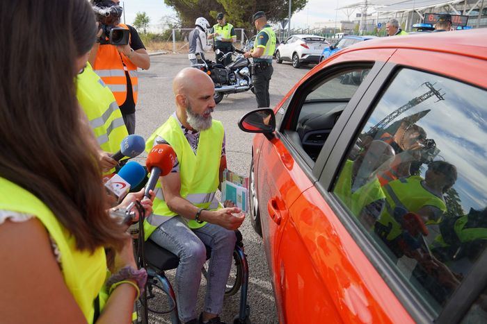 Tráfico pone en marcha una nueva campaña de vigilancia centrada en las distracciones