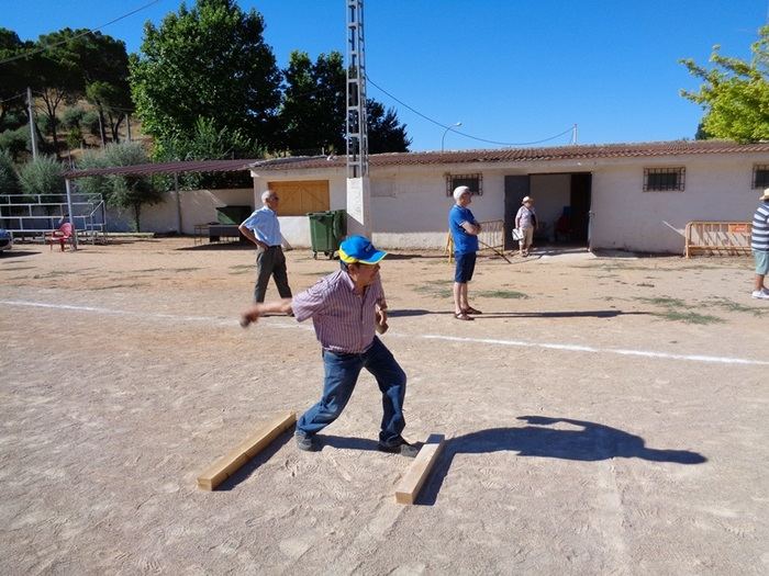 Valera de Abajo disfrutó de una bonita jornada de Juegos y Deportes Tradicionales