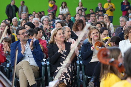 El Colegio Federico Muelas acogió el “II Encuentro Regional de Cuerda Frotada”