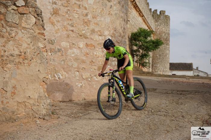 María Jesús Algarra repite victoria en féminas y Juan Jesús Reca vence en categoría masculina en el Dúatlón de El Provencio