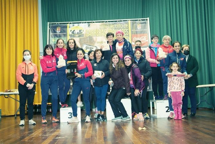 José Antonio Hernández Navajas y Rosario Gómez Núñez reinan bajo la lluvia en la 10k la Pita de El Herrumblar