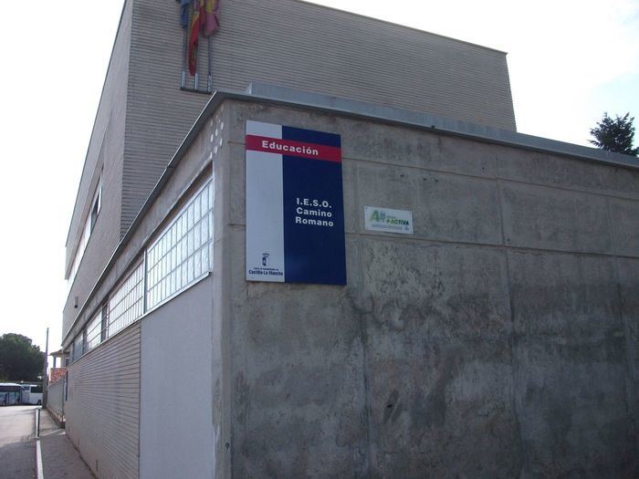 Licitadas las obras de reforma de la cubierta del colegio y el instituto de Sisante