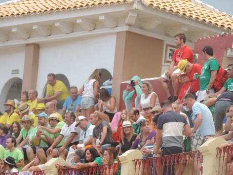 Una tarde de toros da para muchos lances...