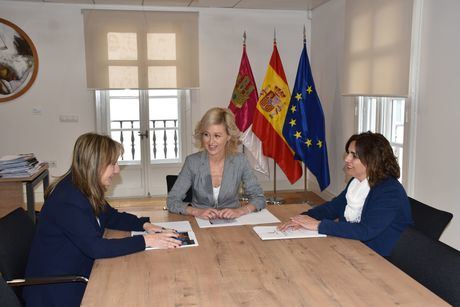 Amelia López deja el cargo y será reemplazada por Susana Zomeño como delegada provincial de la Consejería de Bienestar Social