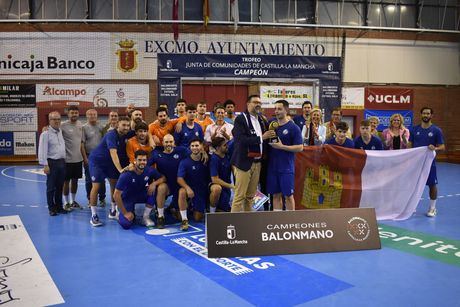 La Junta felicita al Balonmano Cuenca por alzarse con el Trofeo Junta de Comunidades de Balonmano