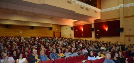 300 personas acuden a la inauguración del Cine en Mota del Cuervo