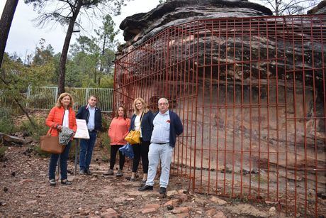 La Junta trabajará junto al Ayuntamiento de Villar del Humo en medidas dirigidas a incrementar el turismo en el entorno