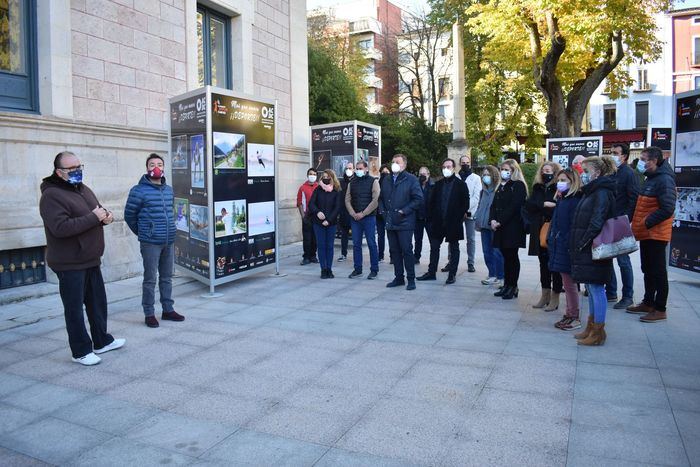 Los jardines de la Diputación acoge la exposición ´Más que nunca deporte´