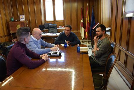 La Diputación reitera el apoyo a la Unión Balompédica Conquense ante un proyecto deportivo ilusionante