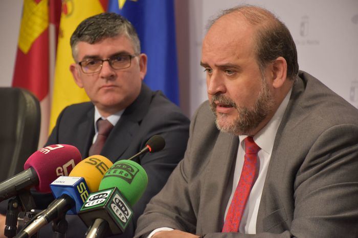Martínez Guijarro afirma que si los proyectos del Gobierno regional en la capital sufren algún retraso es por la falta de cooperación del alcalde