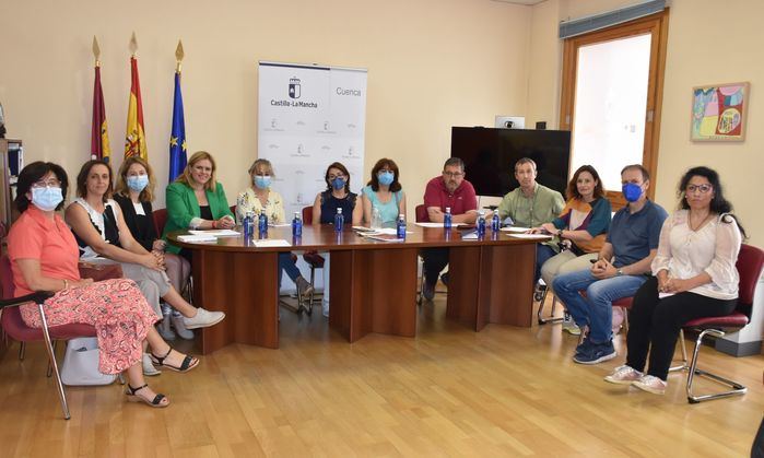 La Junta traslada su apoyo a la Asociación de Madres y Padres de Adopción, Acogimiento y Adversidad de Cuenca.