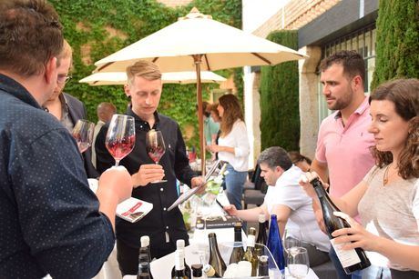 Un total de 62 bodegas de la región establecen contacto directo con más de un centenar de importadores internacionales de vino en la segunda edición del Welcome Event previo a Fenavin
