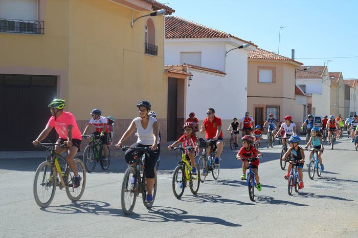 La peña ciclista Herrada celebra su XXIX día de la bicicleta