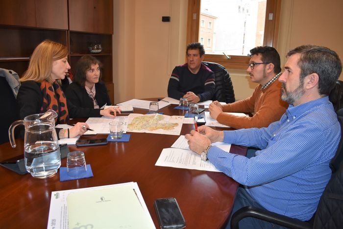 El Gobierno regional, la Diputación provincial y el Ayuntamiento de Cuenca mantienen un encuentro para avanzar en materia de sostenibilidad ambiental