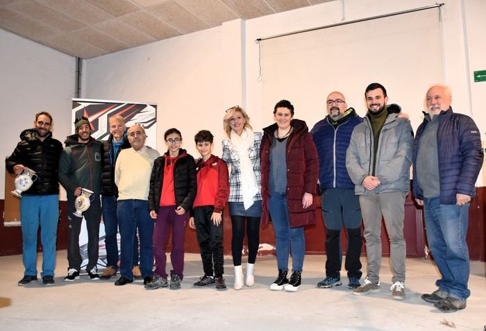 Chillarón reconoce a dos jóvenes promesas de la escalada: Alicia García López y Gael Clúa Cañizares