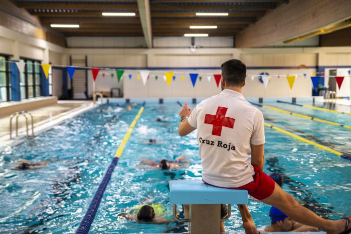 La alta demanda de socorristas lleva a Cruz Roja a organizar una nueva formación