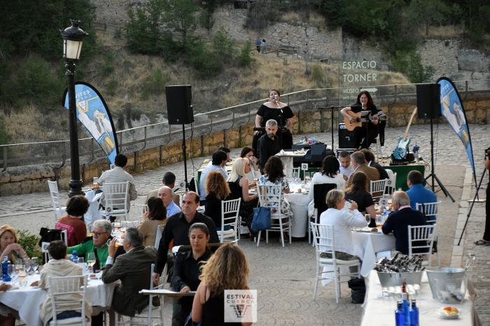 Riqueza gastronómica y musical en el aterrizaje de Estival Cuenca en el Parador