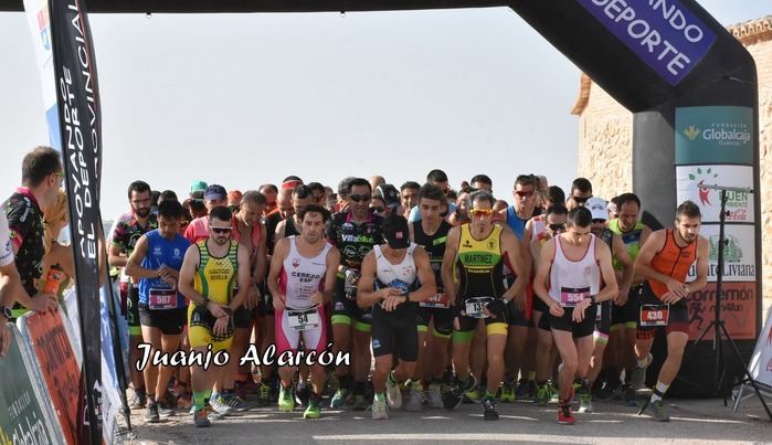 María Jesús Algarra y Jesús Tornero se imponen en el VI Duatlón Cross de Villamayor de Santiago