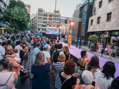 La Noche Mágica: Desfile de moda y vales de compra para apoyar el comercio conquense