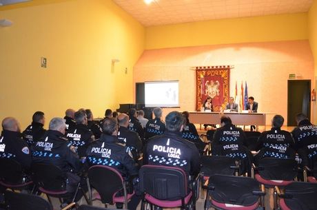 El subdelegado del Gobierno de España en Toledo participa en una jornada de formación a policías locales