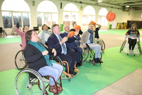Más de un centenar de escolares participan en las actividades inclusivas del Día Internacional de las Personas con Discapacidad