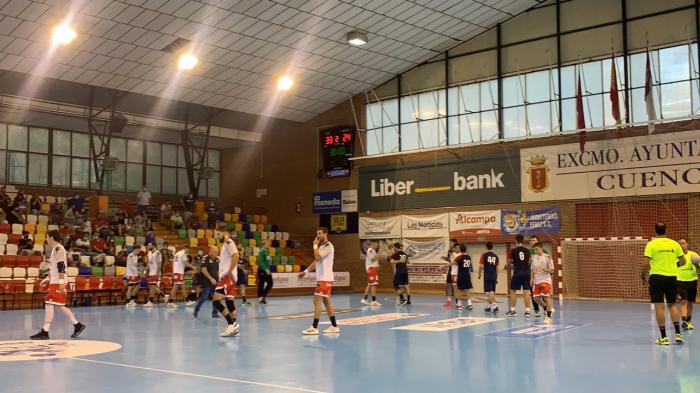 El Incarlopsa Cuenca doblega al Nava para quedarse con el Trofeo San Julián (33-24)