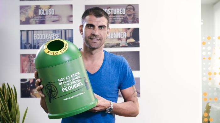 La Vuelta y Ecovidrio animan a los aficionados al ciclismo a reciclar vidrio
