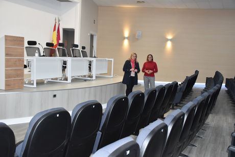 Renovado el salón de actos de la Delegación Provincial de Educación, Cultura y Deportes