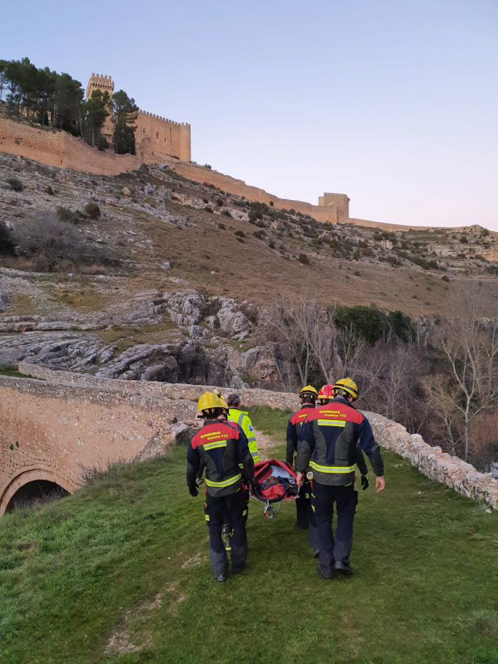 Rescatada una mujer de 64 años en Alarcón