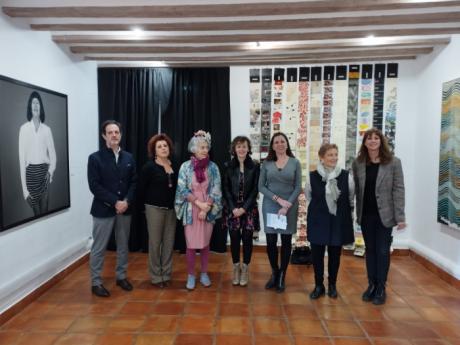 La Fundación Antonio Pérez muestra un recorrido por las obras de artistas mujeres en la exposición Corramos El Es()Tupido Velo