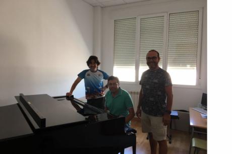 El Ayuntamiento de Mota del Cuervo adquiere un piano de cola para el Conservatorio Profesional de Música