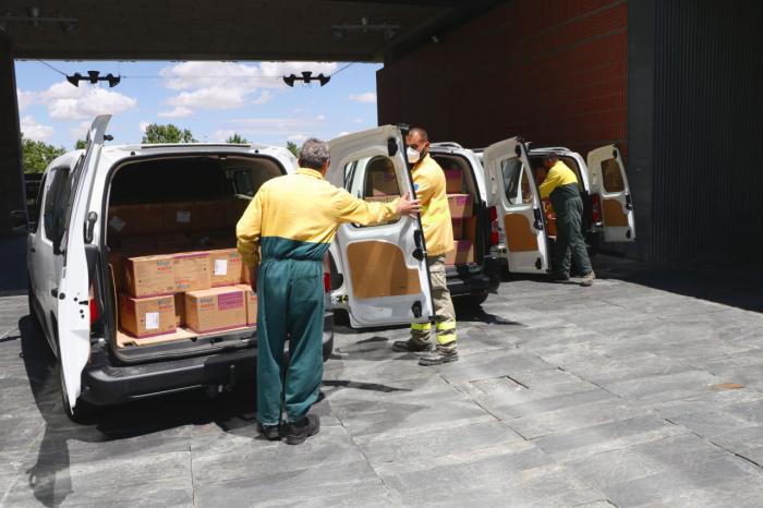 El Gobierno de Castilla-La Mancha ha distribuido en las dos últimas semanas más de 6,5 millones de artículos de protección para los profesionales sanitarios