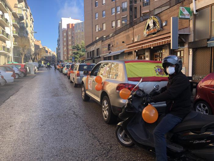 Vuelven a las calles de Cuenca las manifestaciones en coche para rechazar la Ley Celaá