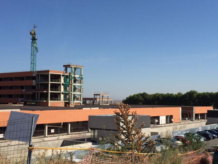 Ana Guarinos denuncia que las obras de ampliación del Hospital de Guadalajara continúan paralizadas