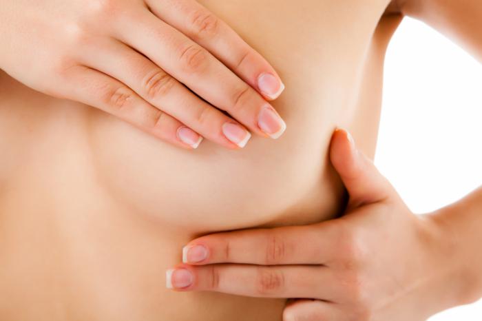 El fisioterapeuta fundamental en la prevención y tratamiento del linfedema tras una extirpación mamaria