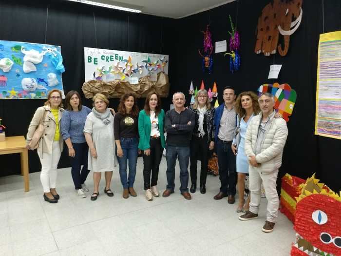 La Biblioteca “Fermín Caballero” acoge una exposición del alumnado de los colegios que integran el proyecto “Cuatro Tizas”