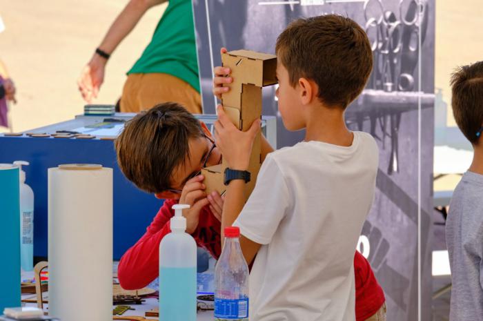 El laboratorio de FabLab finaliza su recorrido por seis pueblos conquenses con un millar de participantes