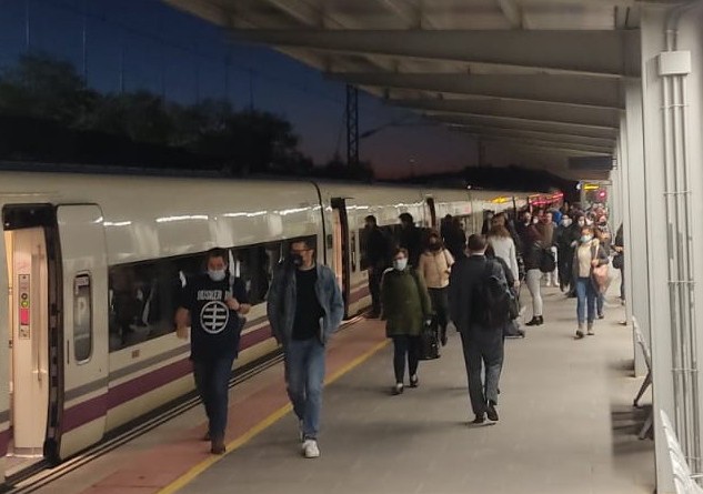 La Asociación de Usuarios del AVE de Cuenca reclama trenes más madrugadores