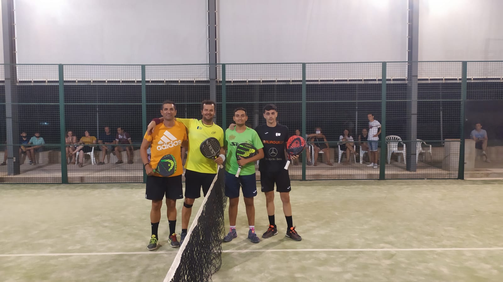 Regularmente ¿Cómo subterráneo Gran ambiente en el Torneo de pádel Los Molinos de Mota del Cuervo | Cuenca  News