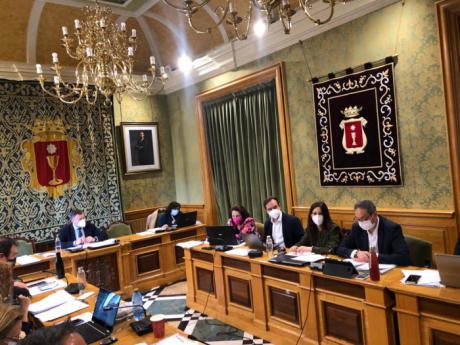 El Grupo Socialista rechaza la consulta popular sobre el tren convencional, al que va ligado el Plan X Cuenca, porque trasciende al municipio