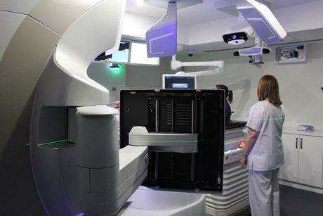 El Servicio de Oncología Radioterápica de Albacete incorpora técnicas de alta precisión de posicionamiento de pacientes guiadas por la imagen