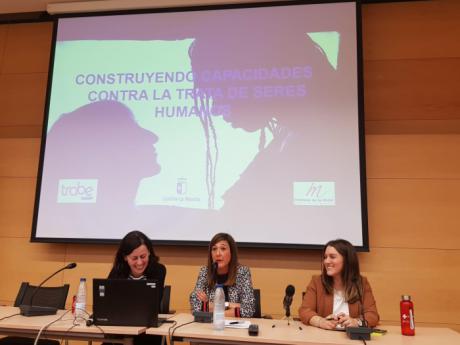 El Gobierno regional subraya la necesidad de poner los derechos de las mujeres en el centro para erradicar la trata con fines de explotación sexual y promover la igualdad
