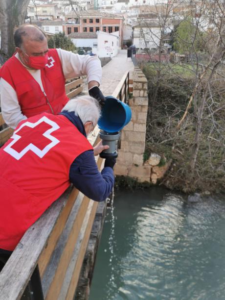 Asociación Hombre y Territorio y Cruz Roja realizan en el marco del Proyecto LIBERA una campaña de muestreo y análisis de microplásticos en más de 50 ríos y playas de España