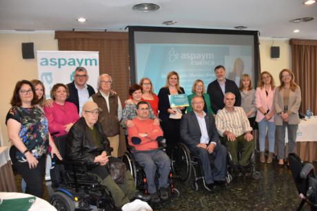 ASPAYM reconoce en su 25 aniversario a la delegada de la Junta en Cuenca “por su trabajo en favor de las personas con discapacidad”