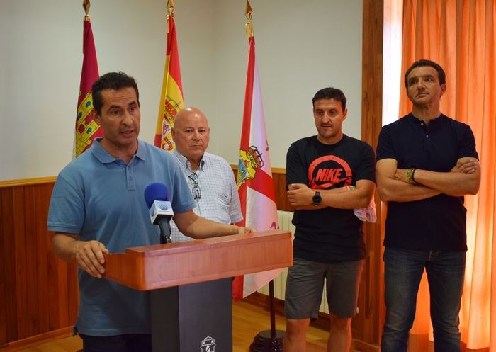 El Ayuntamiento de Tarancón, La Caixa y Nueva Luz se unen para hacer el Camino de Santiago